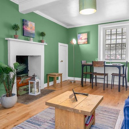 Charming Apartment In The Old Town Эдинбург Экстерьер фото